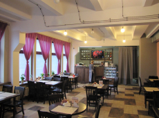 Установка системы видеонаблюдения для кафе Ремикс